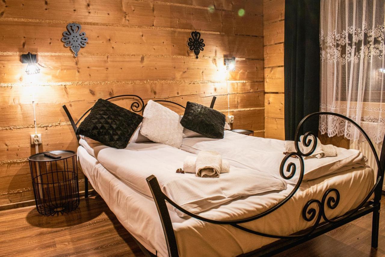 Apartamenty Dwupoziomowe U Ciotki มูชองค์ชิคแล ภายนอก รูปภาพ