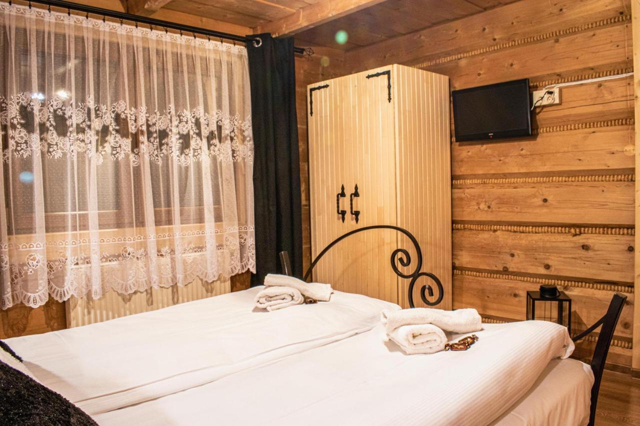 Apartamenty Dwupoziomowe U Ciotki มูชองค์ชิคแล ภายนอก รูปภาพ