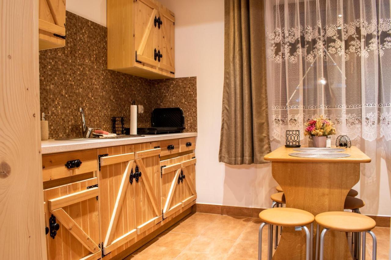 Apartamenty Dwupoziomowe U Ciotki มูชองค์ชิคแล ภายนอก รูปภาพ