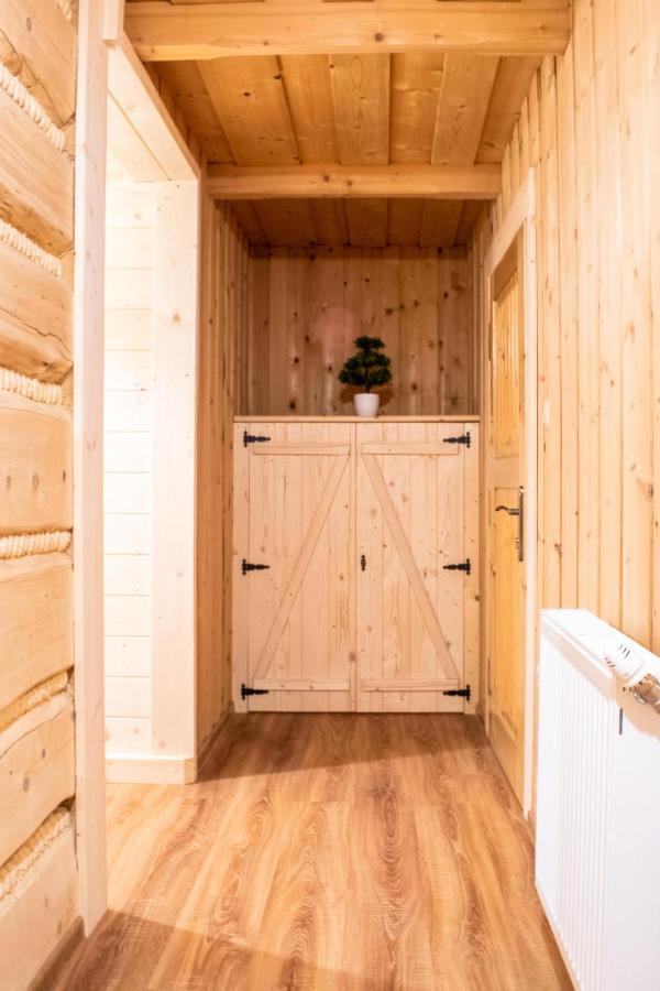 Apartamenty Dwupoziomowe U Ciotki มูชองค์ชิคแล ภายนอก รูปภาพ